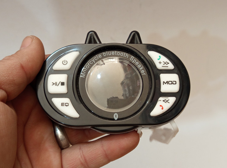 صفحه کلید تمام رنگی و موزیکال مخصوص سیستم صوتی موتورسیکلت