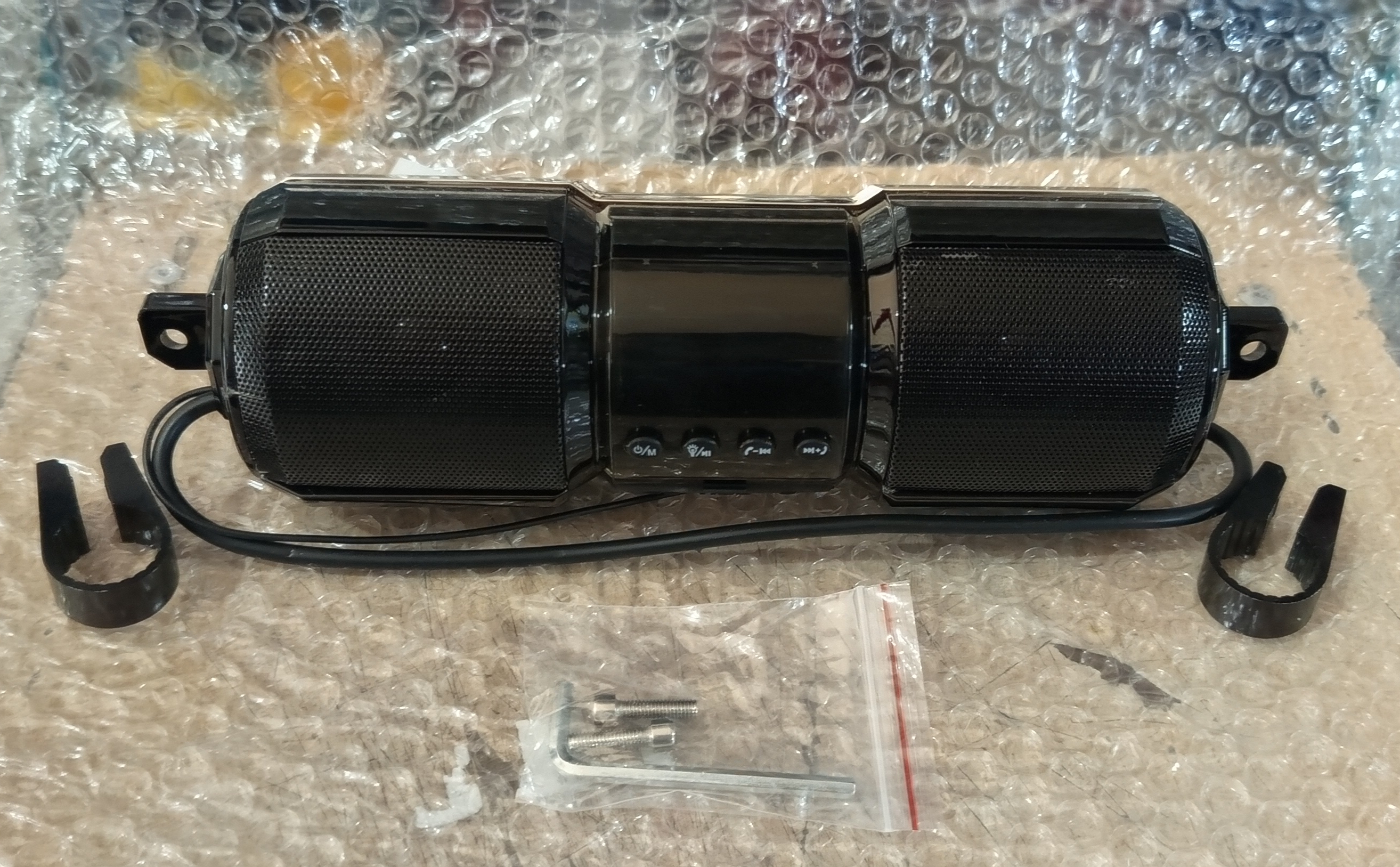 خریدسیستم صوتی حرفه ایی و کامل مخصوص نسب بر روی میل فرمان موتورسیکلت