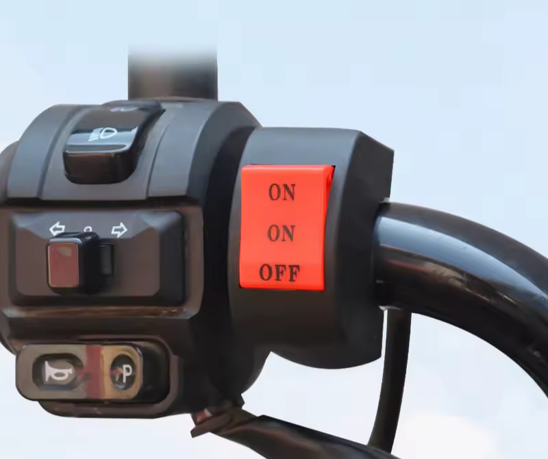 قیمت کلید پرژکتور مدل ۲ پل موتورسیکلت