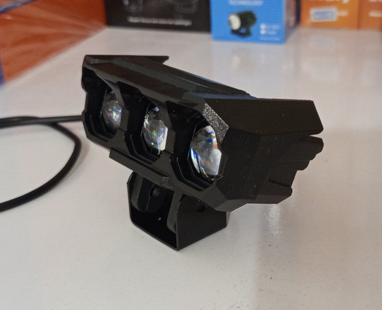 قیمت وخرید پرژکتور آفرودی 4 لنز مدل (ZL_04) 5 حالته دیلایت دار و فلاشردار