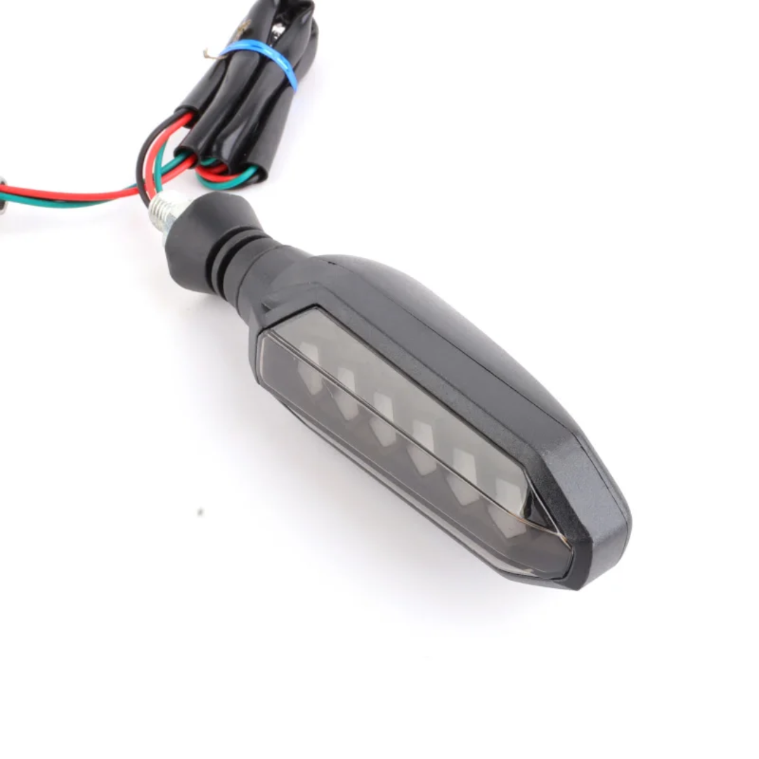 قیمت و خرید چراغ راهنمای موتورسیکلت مدلA_9 اسپورت رانینگ دار و دیلایت دار