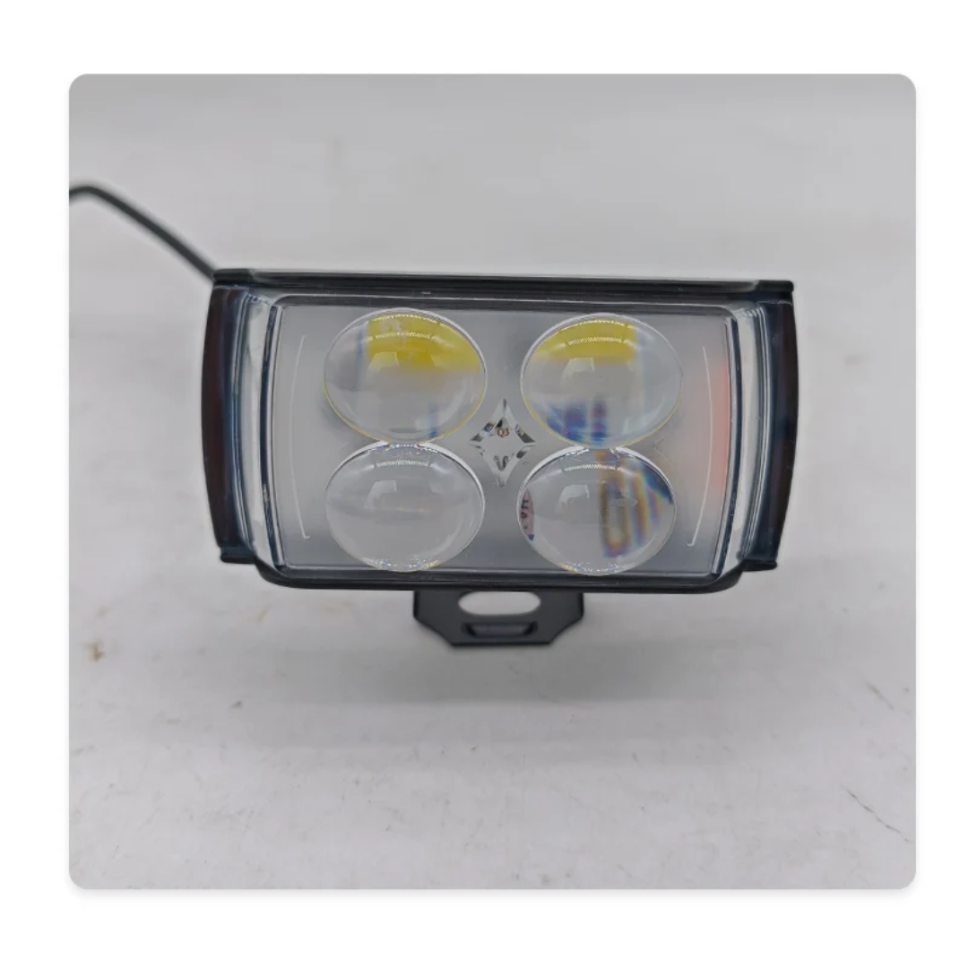 قیمت پرژکتور ۴ لنز مدل U ۱۲۱ فدرالی شش حالته و فلاشردار