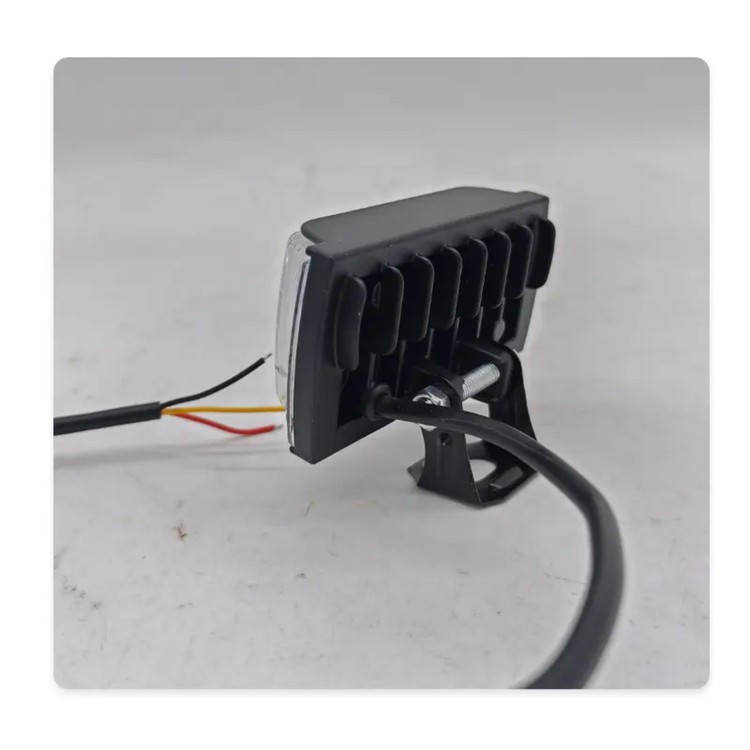 قیمت پرژکتور 5 لنز مدل U_152 فدرالی شش حالته و فلاشردار