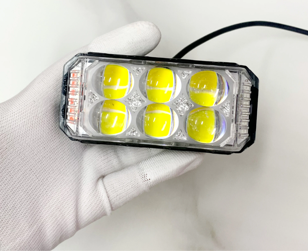 قیمت و خرید پرژکتور 6 لنز مدل U-۱۵۶ فدرالی ۸ حالته ۴۵ وات و فلاشردار