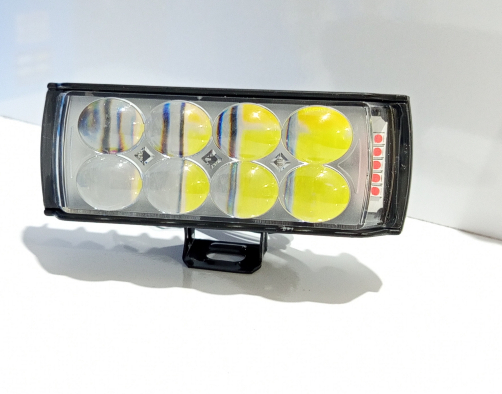 قیمت وخریدپرژکتور 8 لنز U-۱۵۵ فدرالی مدل شش حالته و فلاشردار