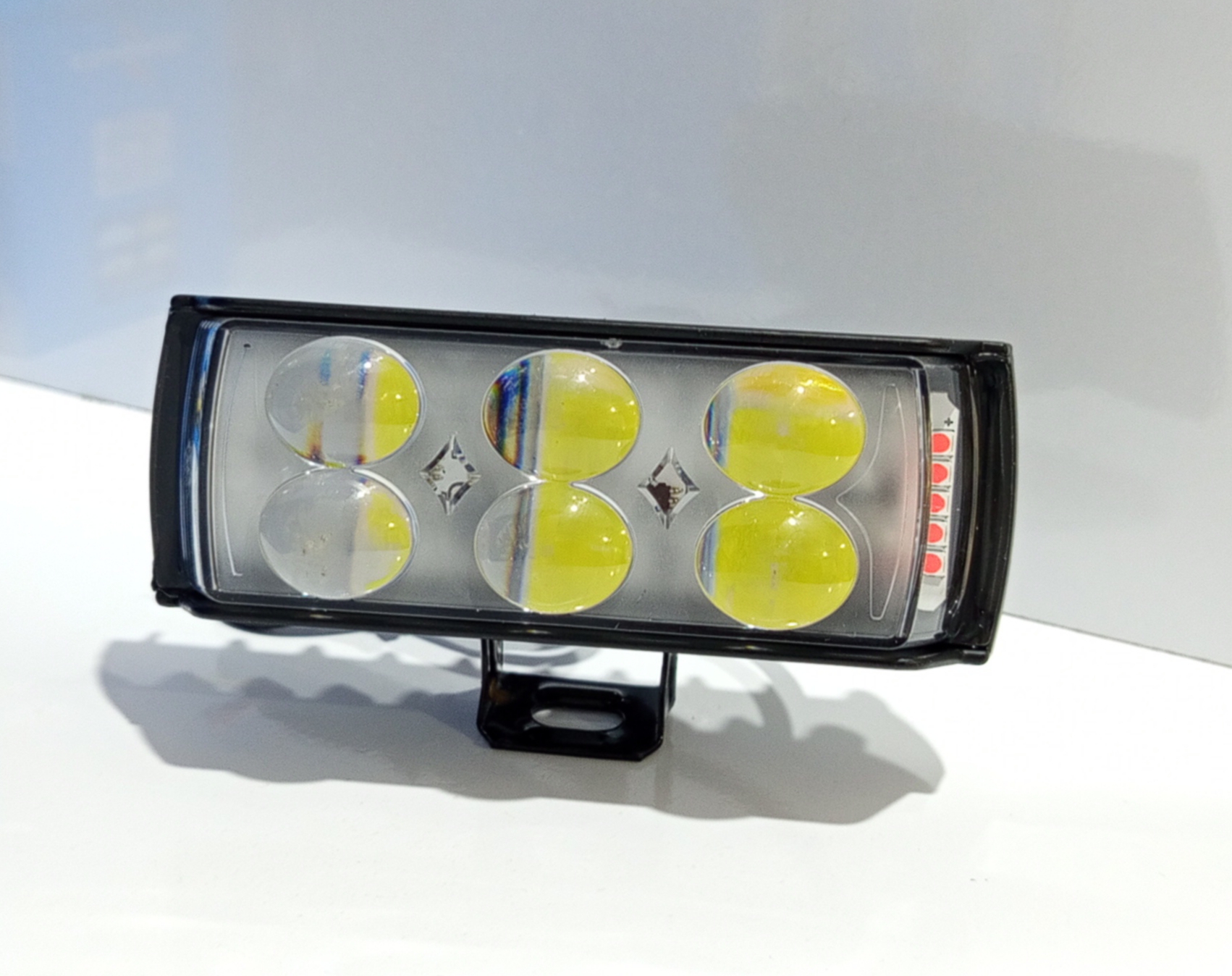 خرید پرژکتور 6 لنز مدل U-۱۵۴ فدرالی شش حالته و فلاشردار