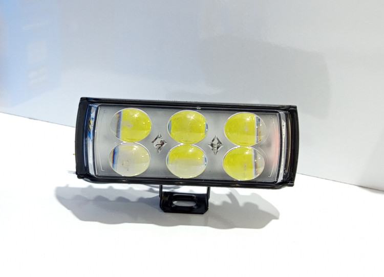 خریدوقیمت پرژکتور 6 لنز مدل U-۱۵۴ فدرالی شش حالته و فلاشردار