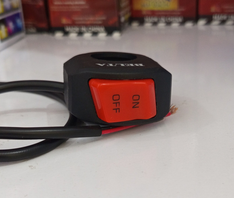 قیمت و خرید کلید پرژکتور مدل تک حالته موتورسیکلت