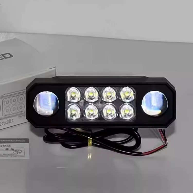 خرید پرژکتور نورافکن مدل V_23 دو حالته لنزدار و خط کات دار